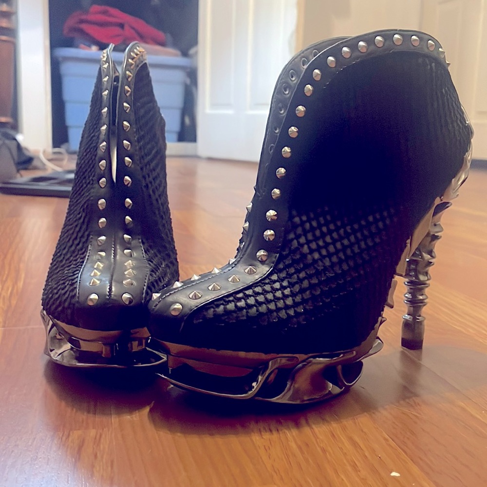 HADES ANKLE BOOTS. VEGAN.